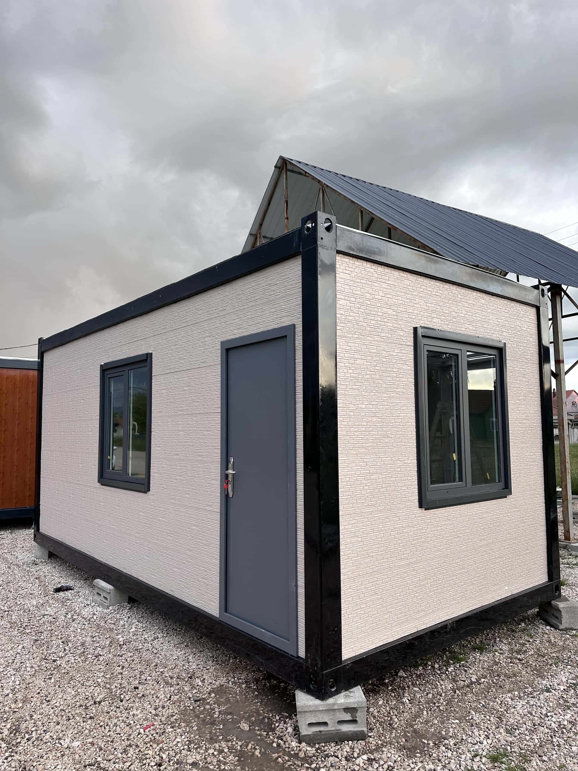 High Standard – modularni kontejner 6 × 3 × 2.8 m, fotografija 1