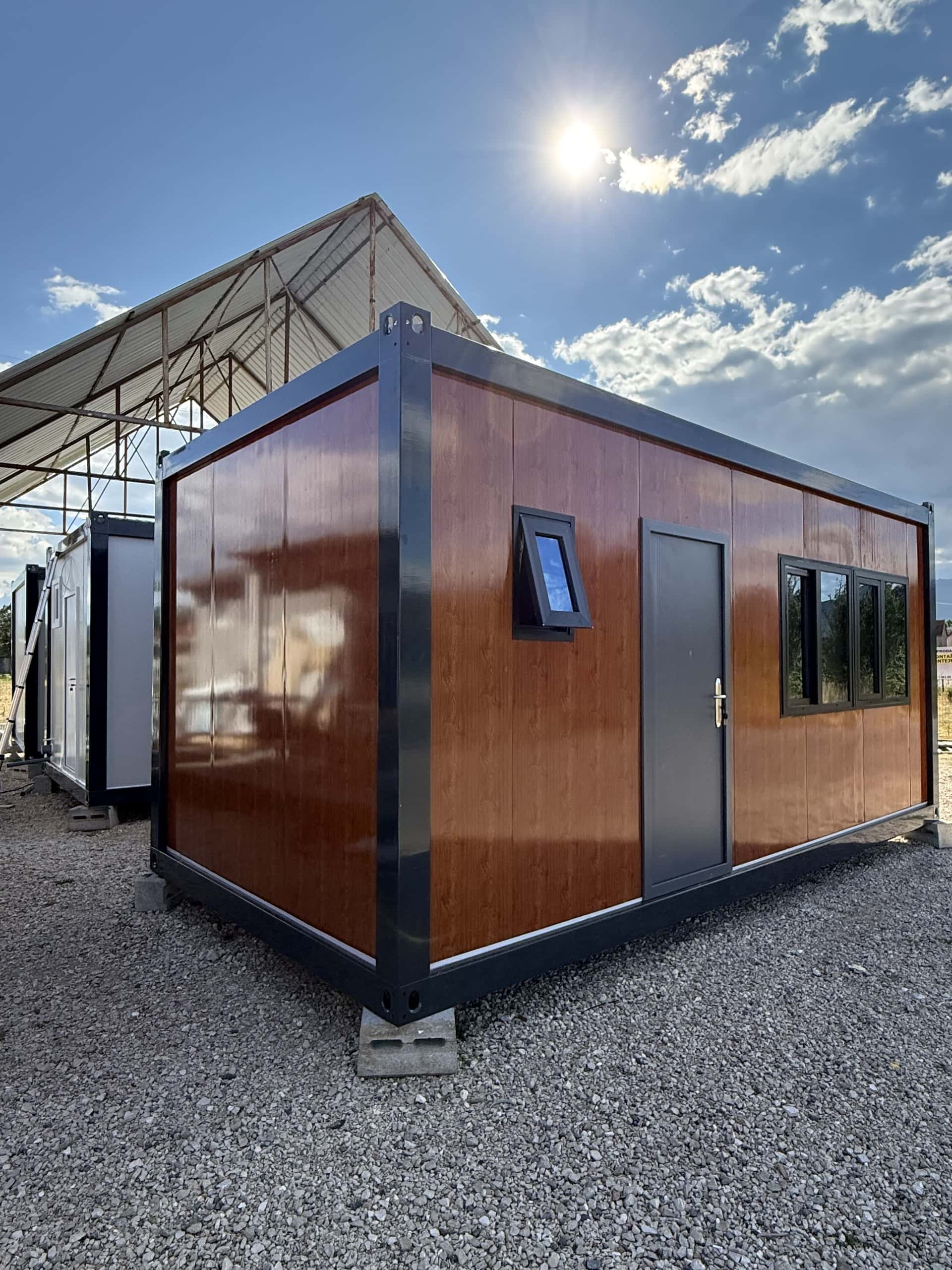 Standard Wood – modularni kontejner 6 × 3 × 2.8 m, fotografija 1